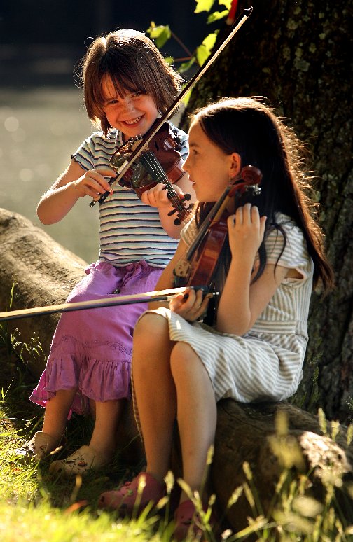 KidsViolinCB.JPG
